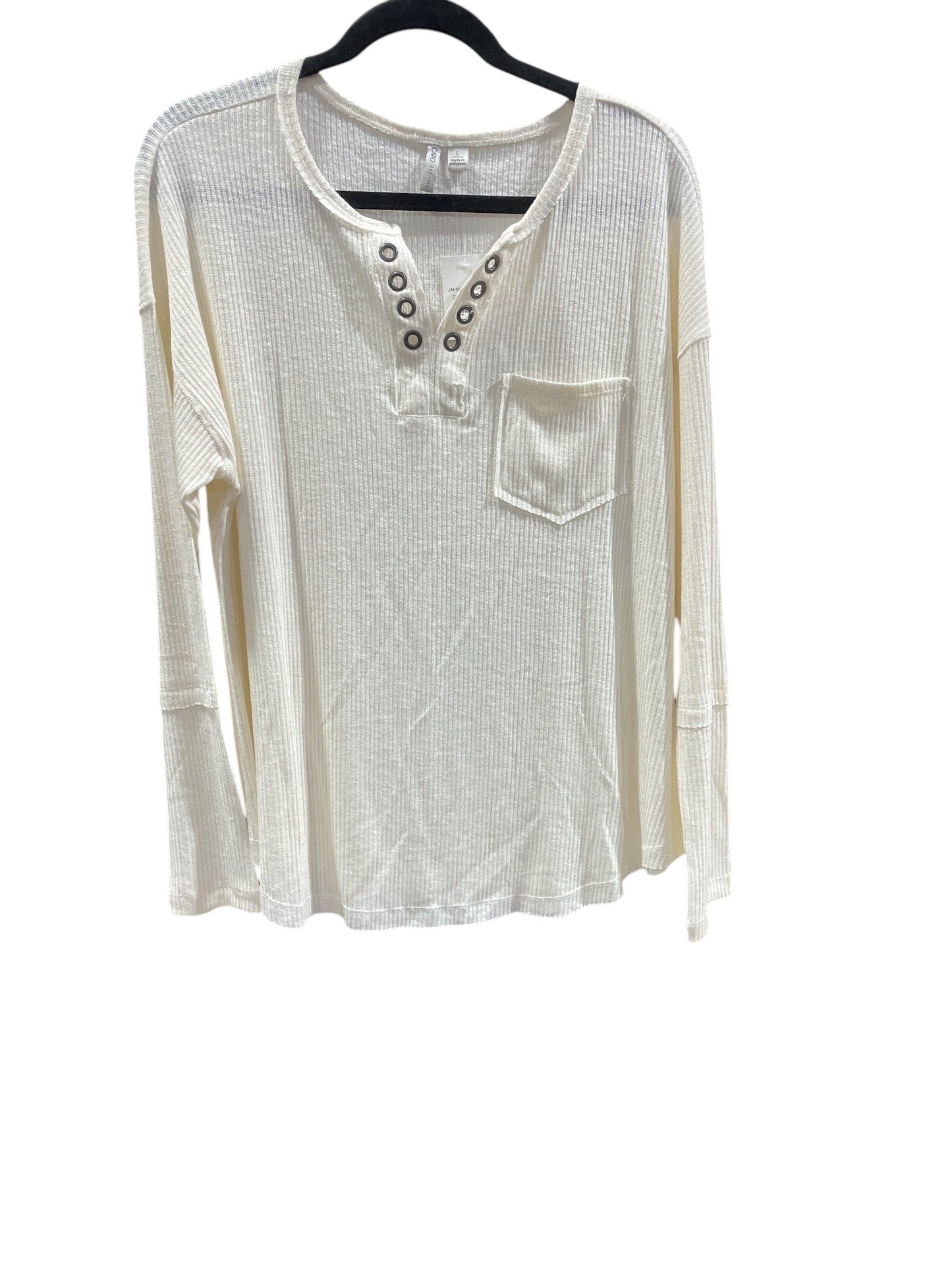 Top Long Sleeve By Cato In Ivory, Size: L