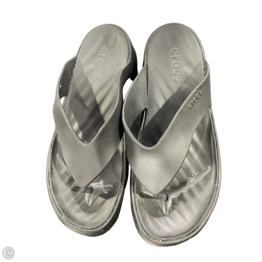 Sandals Heels Platform By Crocs In Black, Size: 11