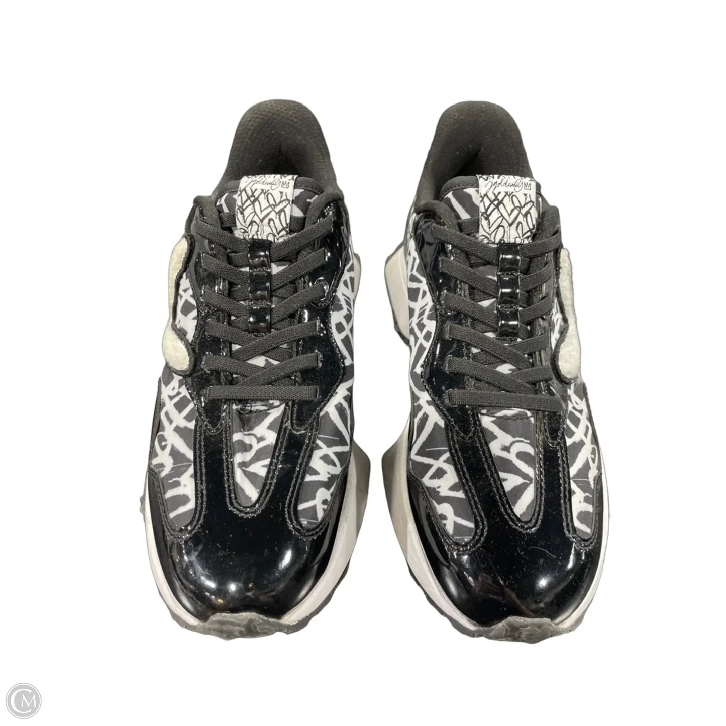 Shoes Sneakers By Skechers In Black & White, Size: 6.5