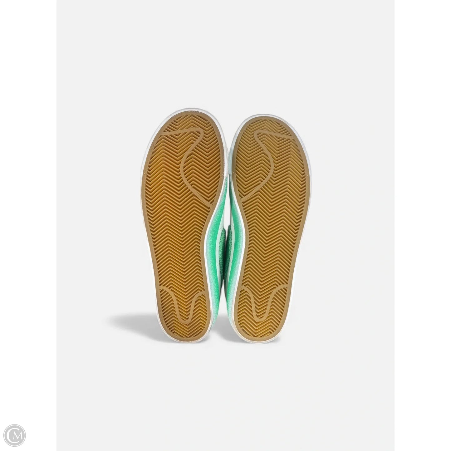 Shoes Sneakers By Nike In Green & White, Size: 6.5