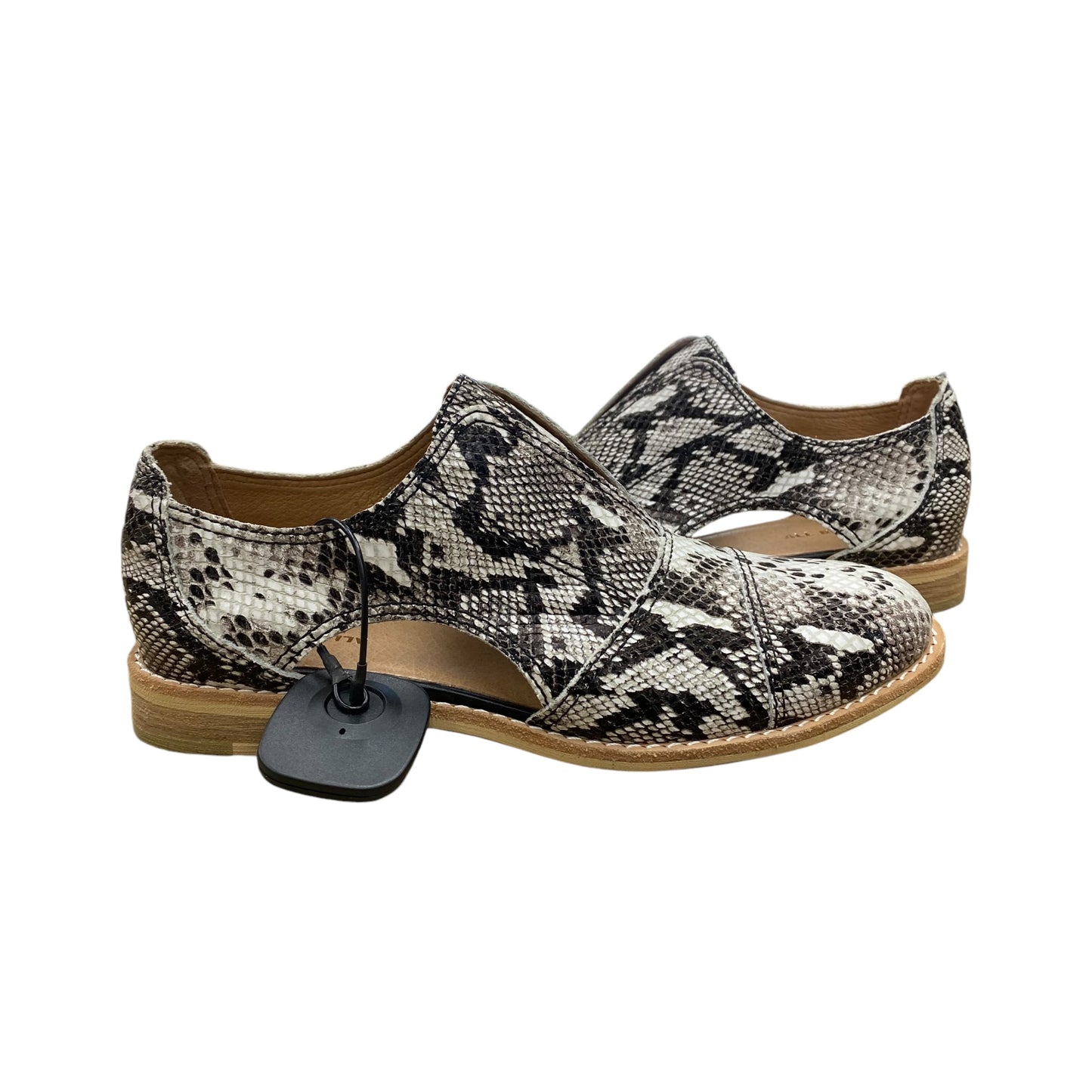 Shoes Flats By All Black In Snakeskin Print, Size: 7