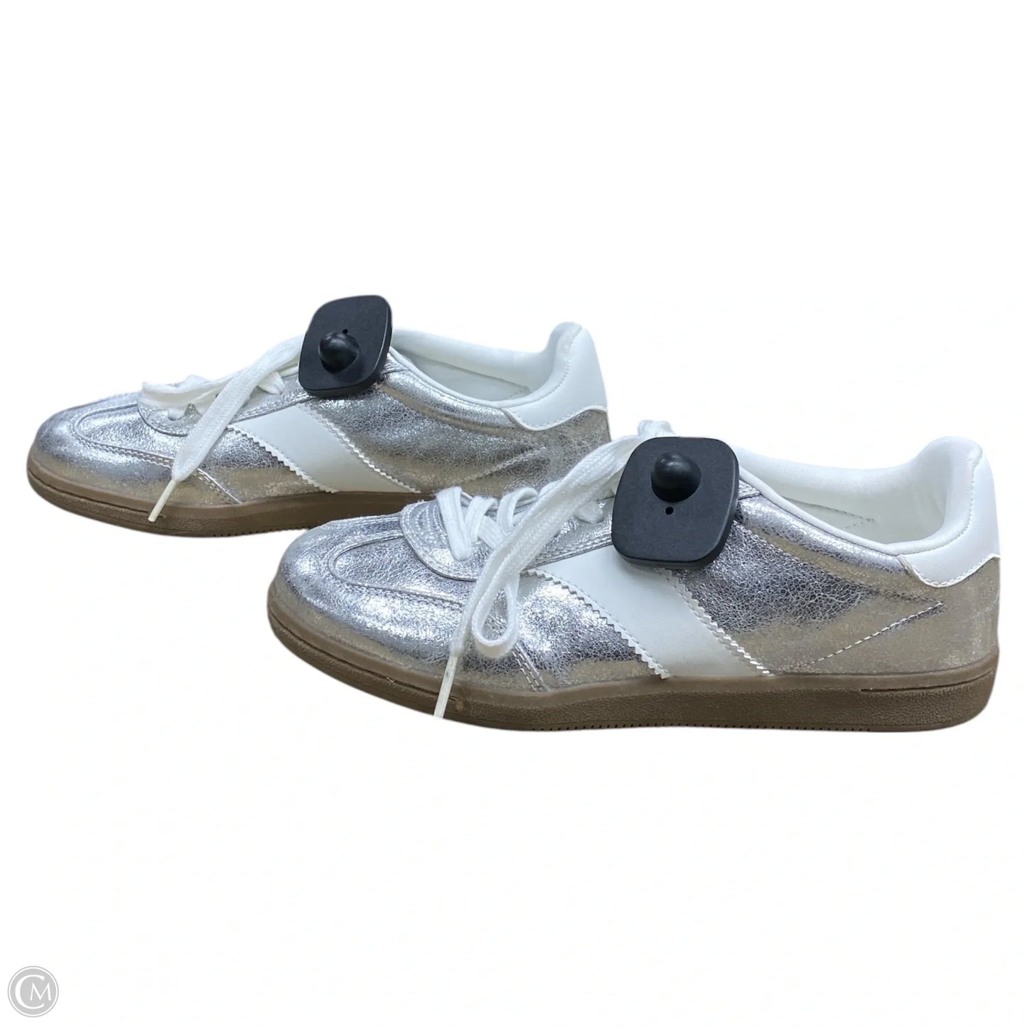 Shoes Sneakers By Universal Thread In Silver & White, Size: 7.5