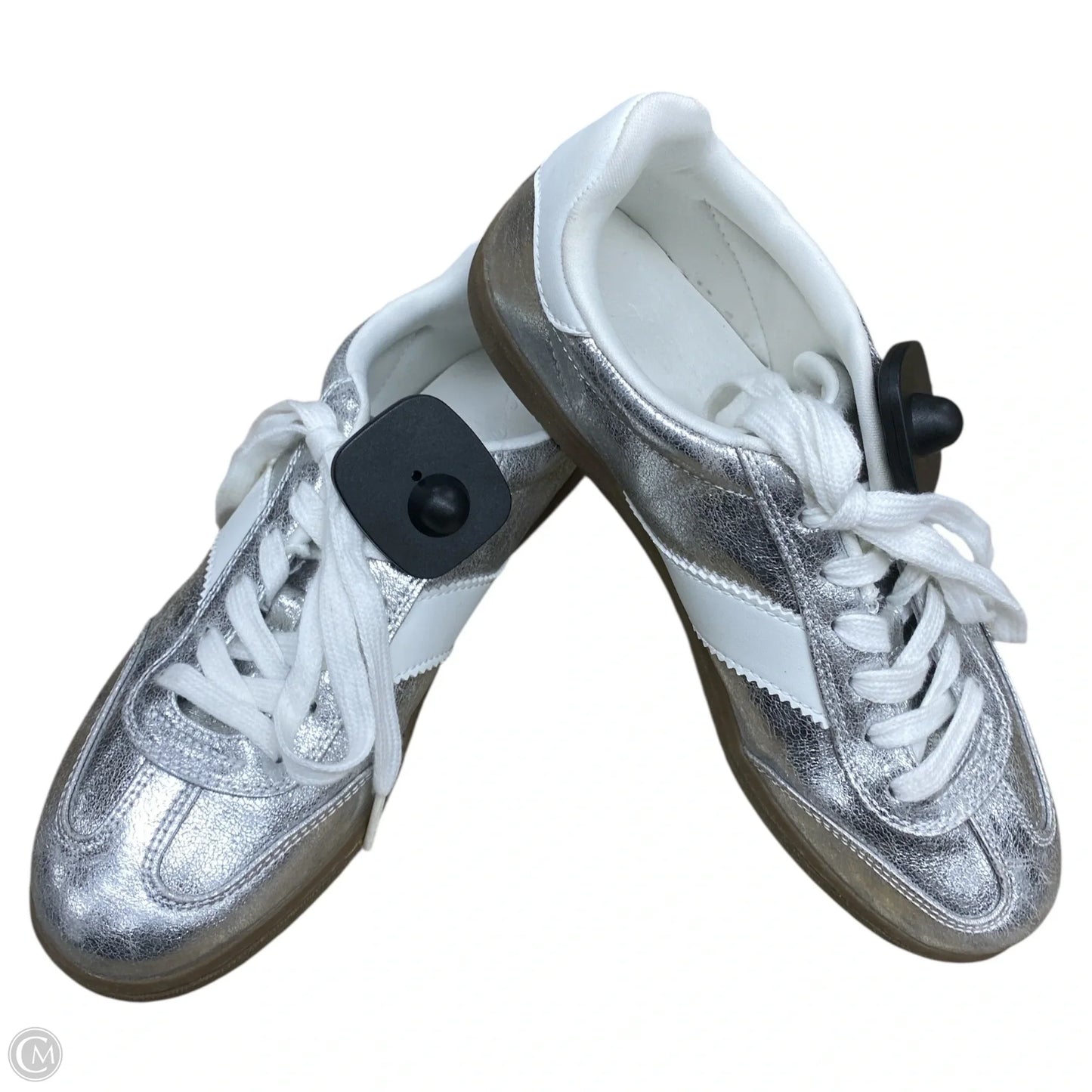 Shoes Sneakers By Universal Thread In Silver & White, Size: 7.5