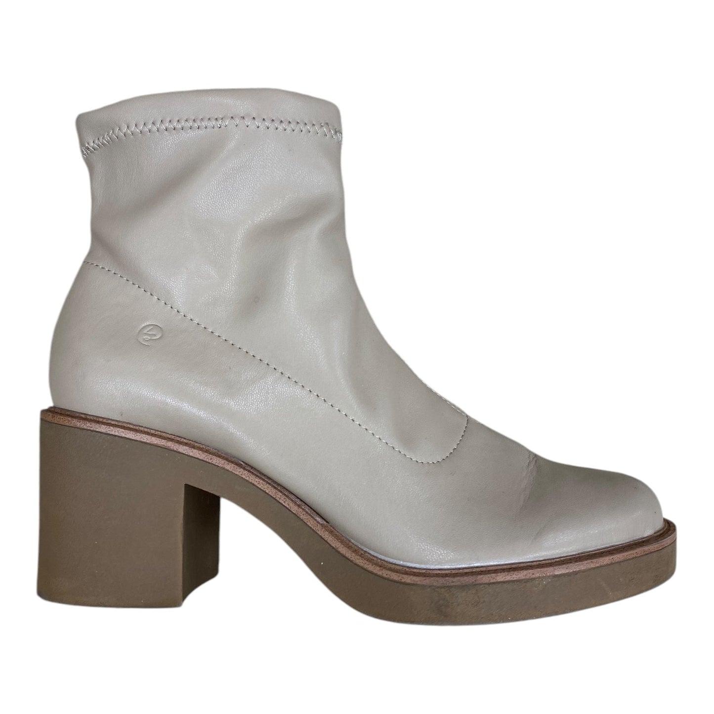 Boots Ankle Heels By Life Stride In Beige, Size: 7.5