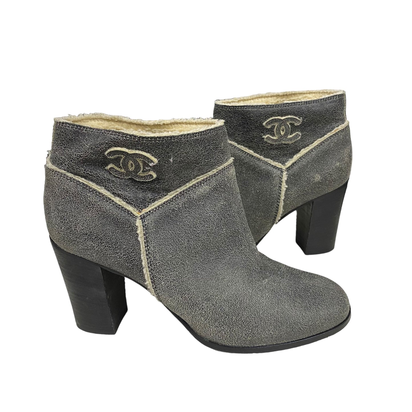 Boots Luxury Designer By Chanel In Grey, Size: 8.5