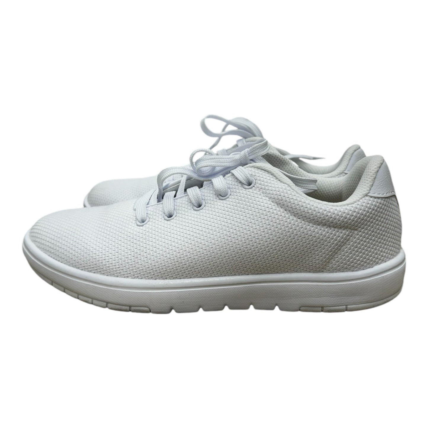 Shoes Athletic By Cmc In White, Size: 8