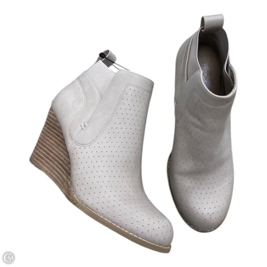 Boots Ankle Heels By Dolce Vita In Tan, Size: 6.5