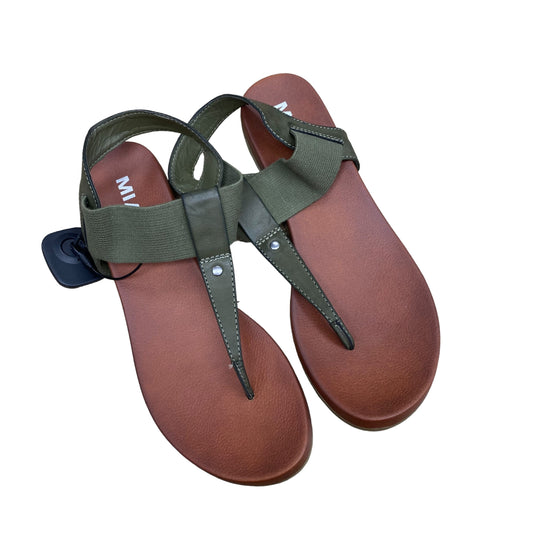 Sandals Flip Flops By Mia  Size: 9.5