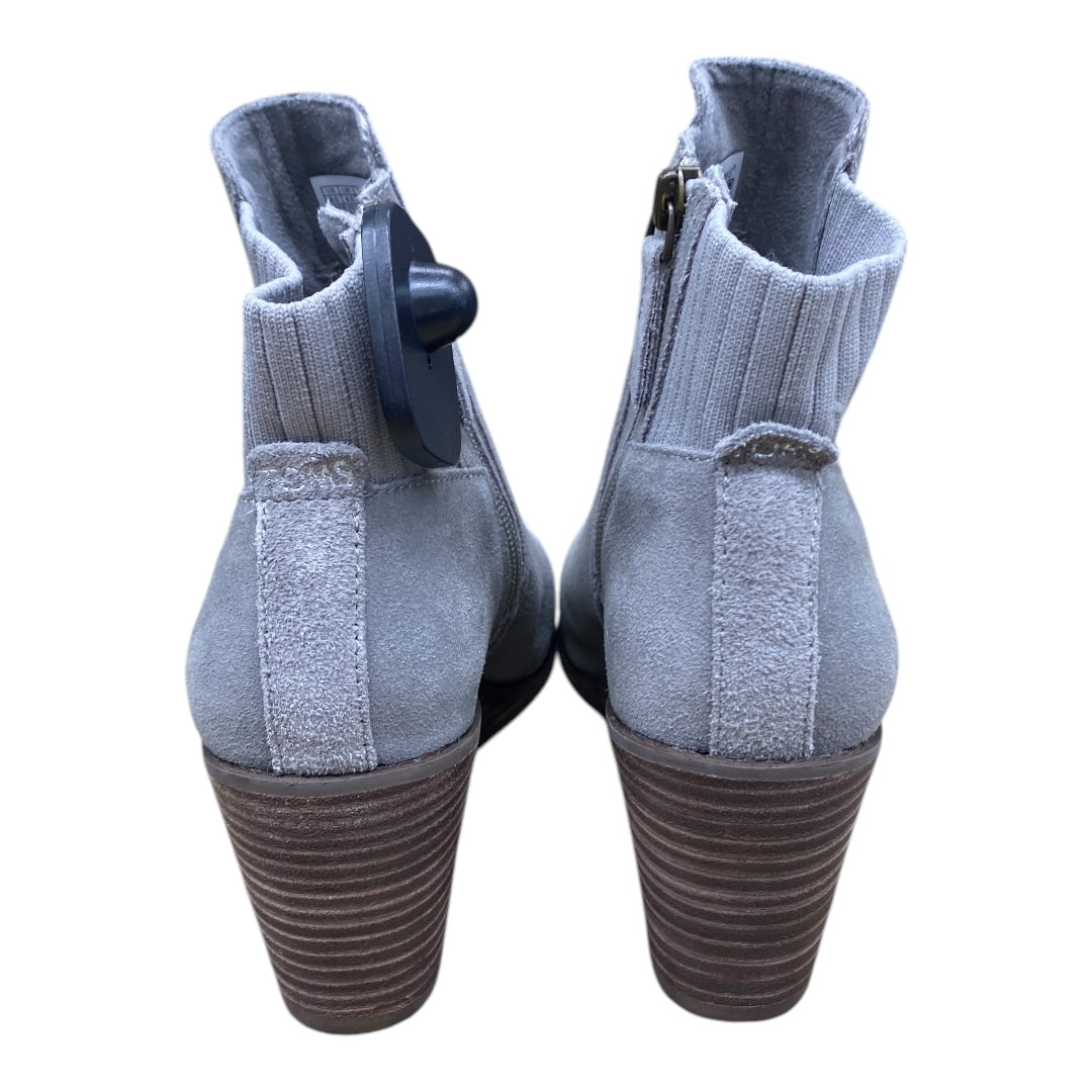 Boots Ankle Heels By Toms In Grey, Size: 8.5