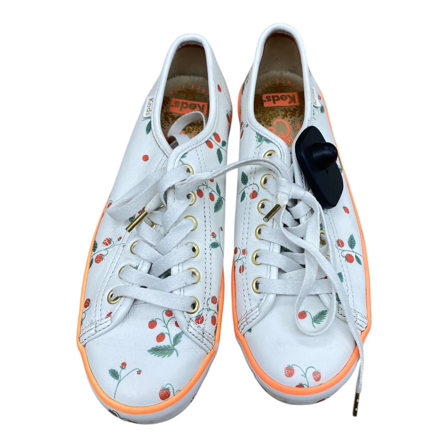 Shoes Sneakers By Keds In Cream, Size: 6