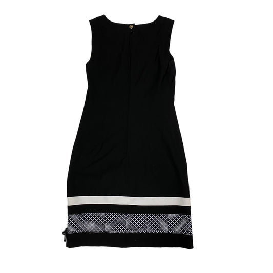 Dress Casual Short By White House Black Market  Size: Xs