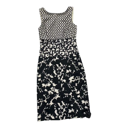 Dress Casual Short By White House Black Market  Size: 0