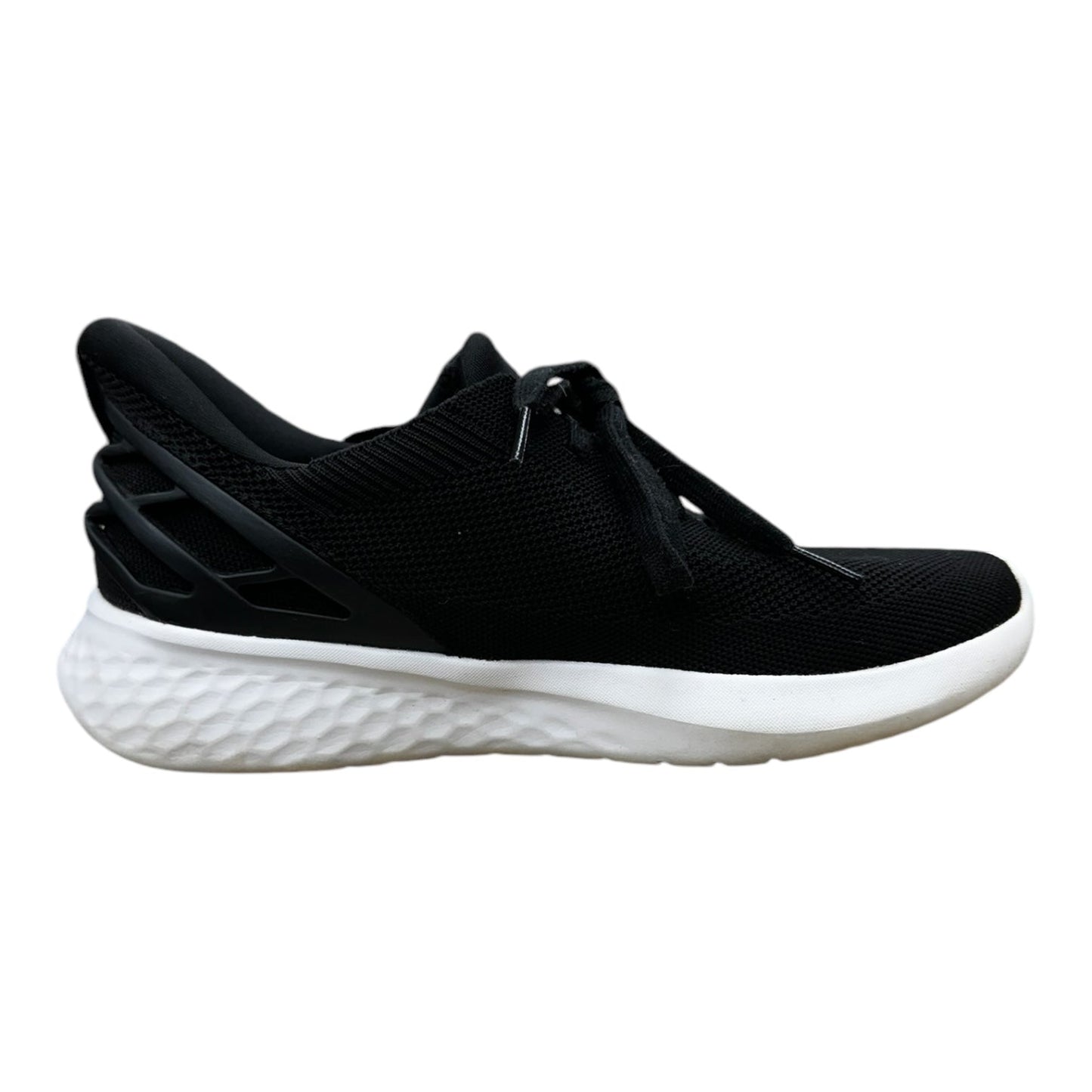 Shoes Athletic By Cmc In Black & White, Size: 8.5