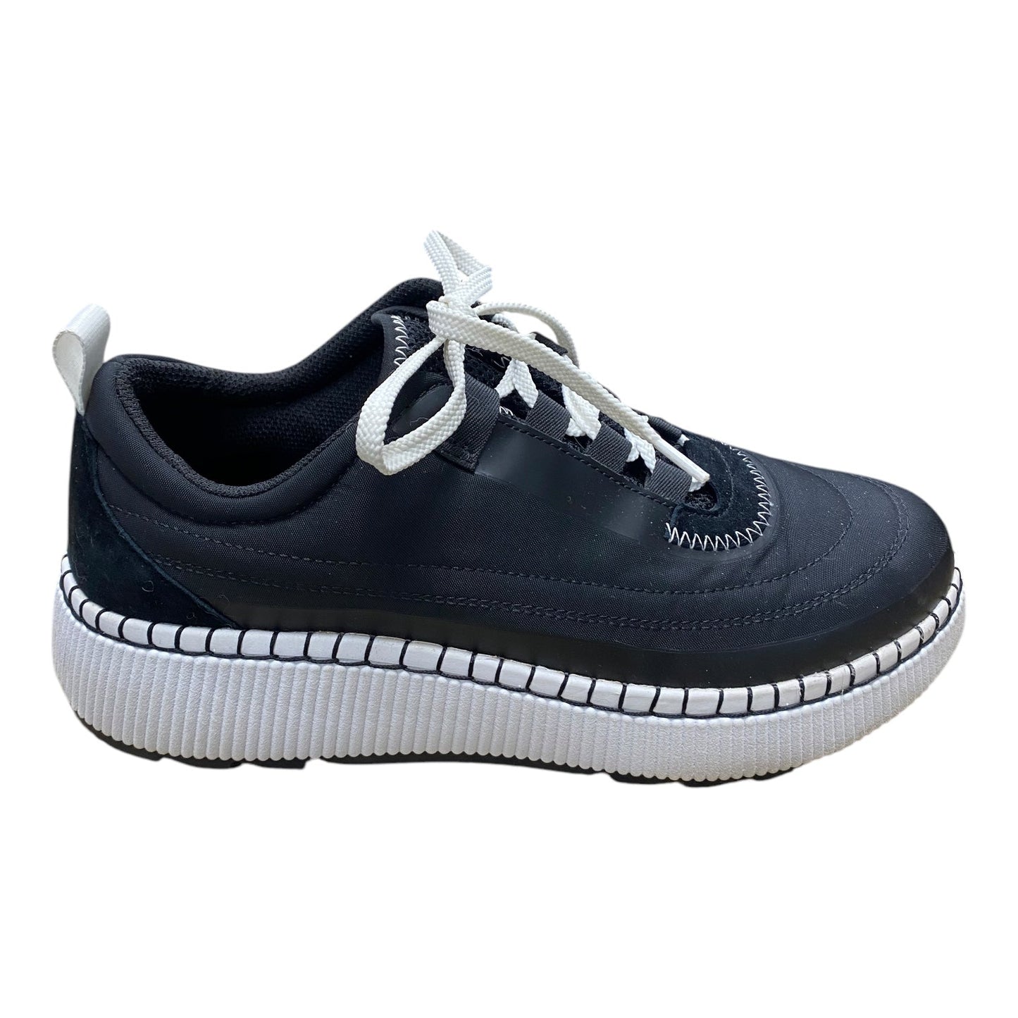 Shoes Athletic By Cougar In Black & White, Size: 9