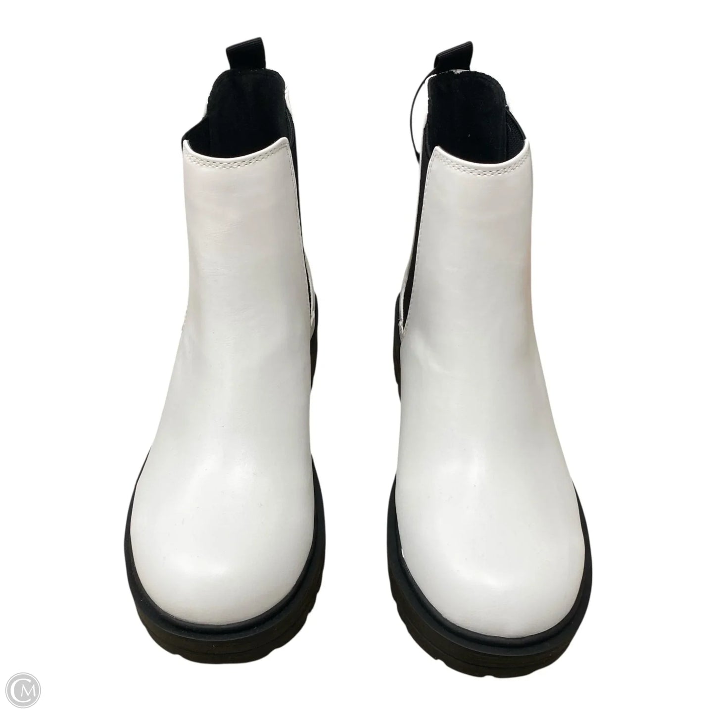 Boots Ankle Flats By Soda In White, Size: 9