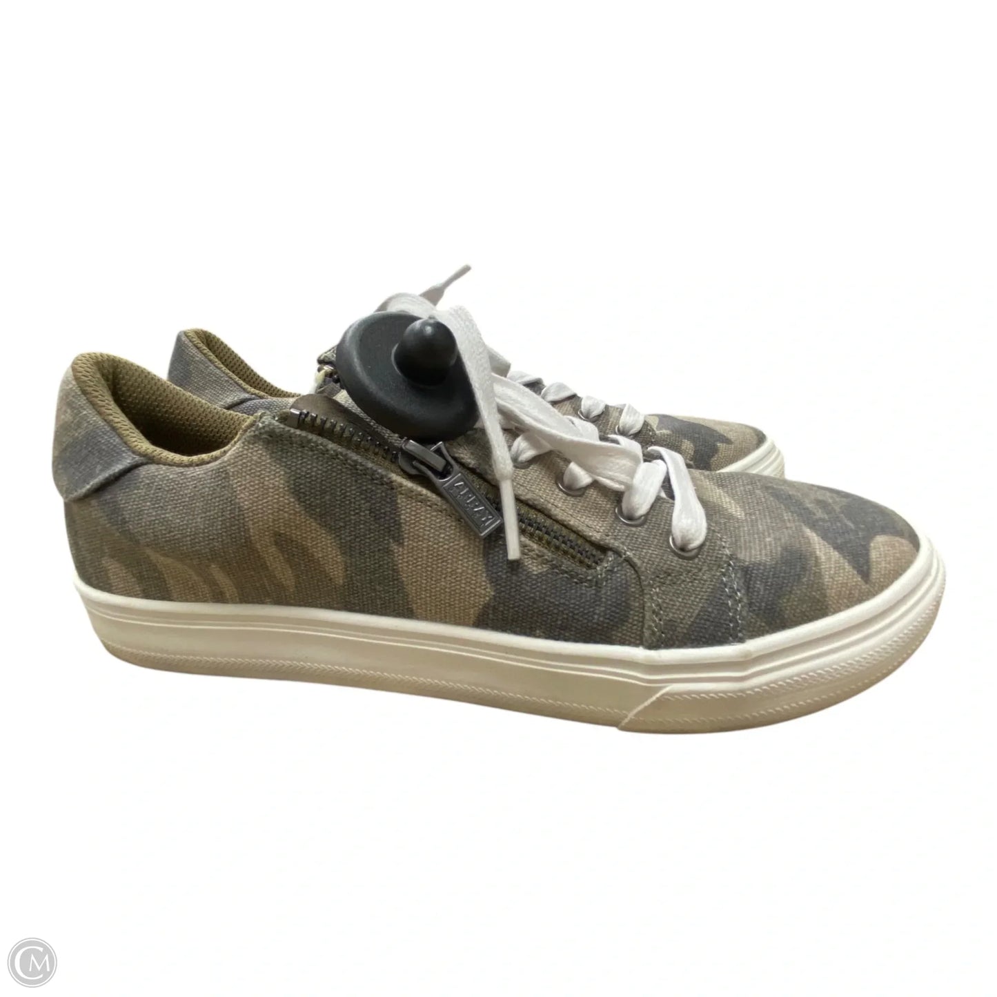 Shoes Sneakers By Cmc In Camouflage Print, Size: 9.5