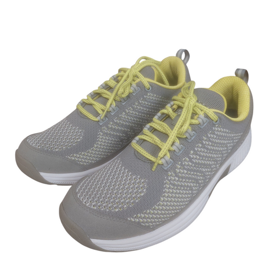 Shoes Athletic By Clothes Mentor In Grey, Size: 11