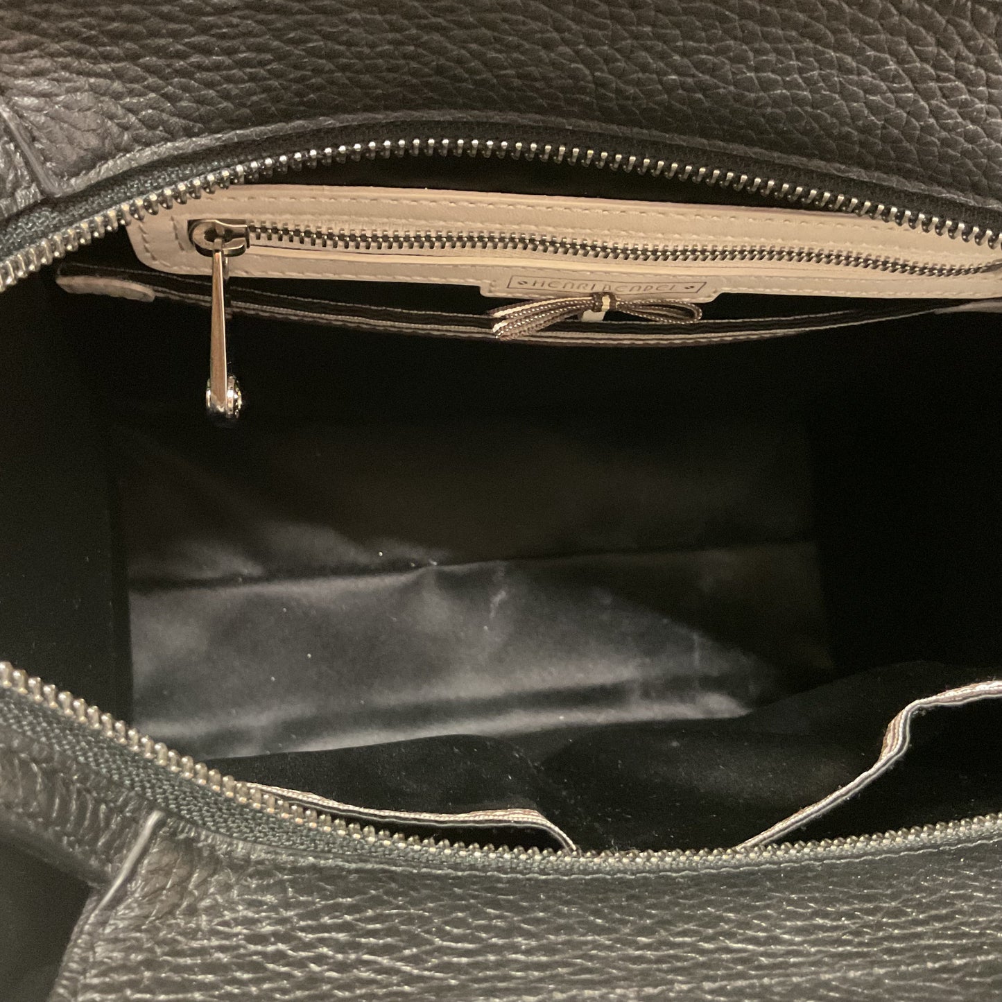 Handbag Leather By Henri Bendel, Size: Large