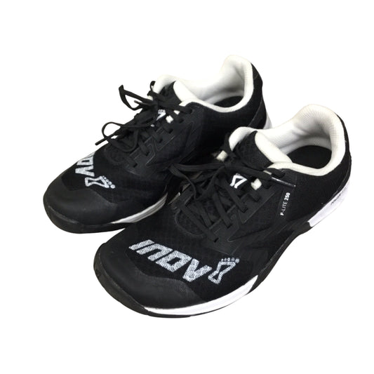 Shoes Athletic By Cmc In Black & White, Size: 6