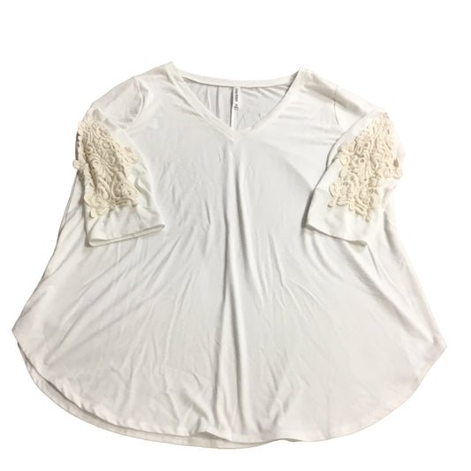 Top Long Sleeve By Zenana Outfitters In White, Size: 3x