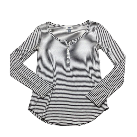 Top Long Sleeve By Old Navy In Striped Pattern, Size: S