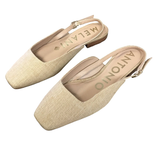 Shoes Flats By Antonio Melani In Beige, Size: 8