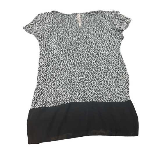 Top Short Sleeve By Clothes Mentor  Size: M