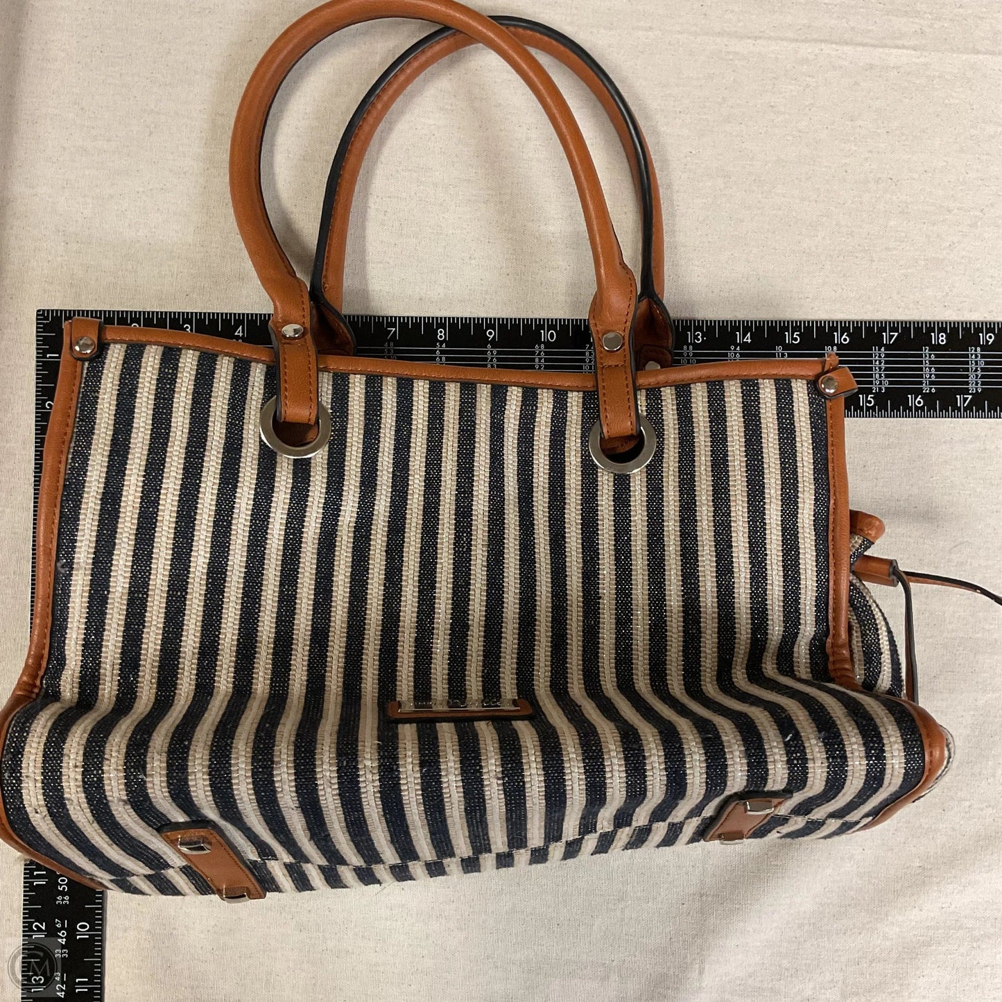 Handbag By Simply Noelle, Size: Medium