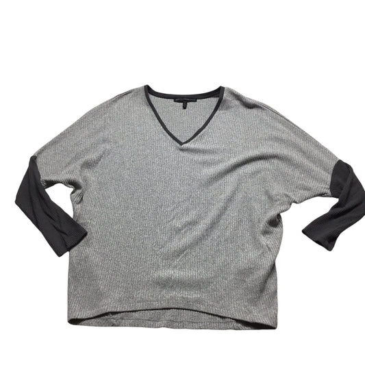 Top Long Sleeve By White House Black Market In Grey, Size: L