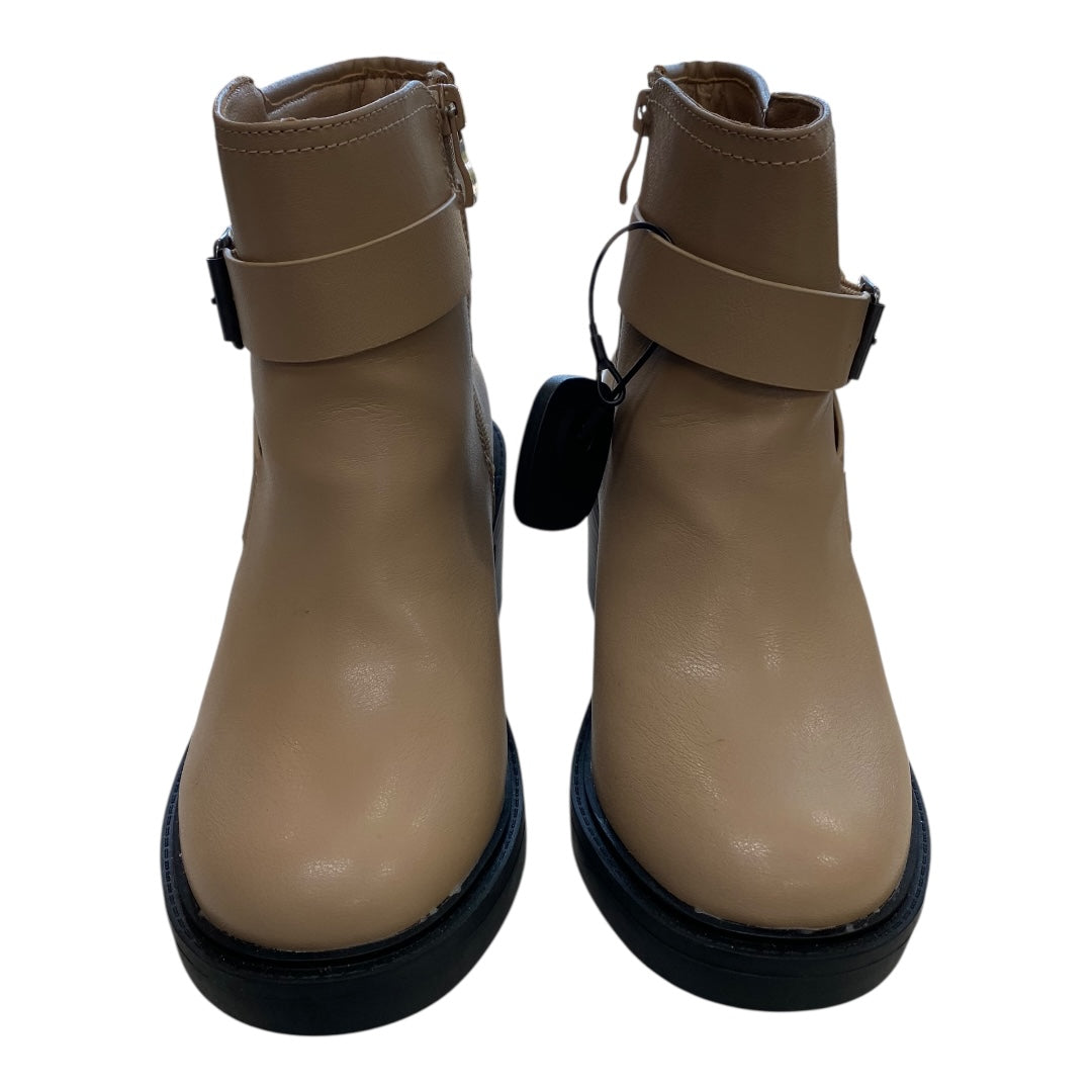 Boots Ankle Heels By Torrid In Beige, Size:6