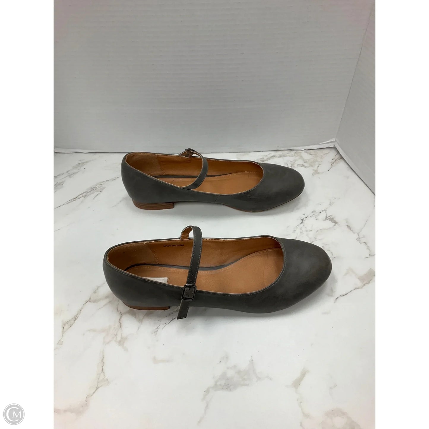 Shoes Flats By Cooperative In Grey, Size: 9