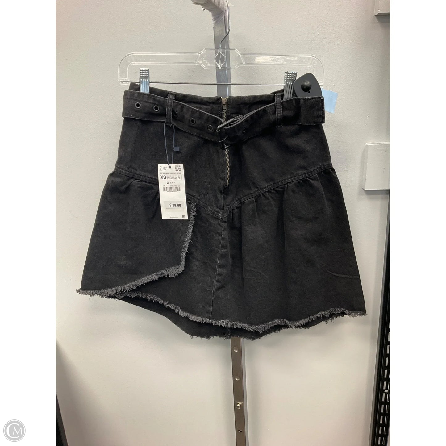 Skirt Mini & Short By Zara Basic In Black, Size: Xs