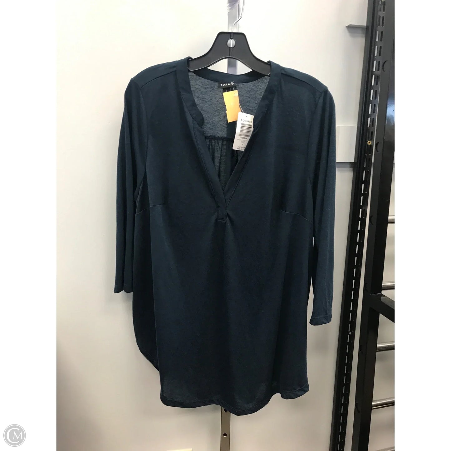 Top 3/4 Sleeve Basic By Torrid In Blue, Size: 1x
