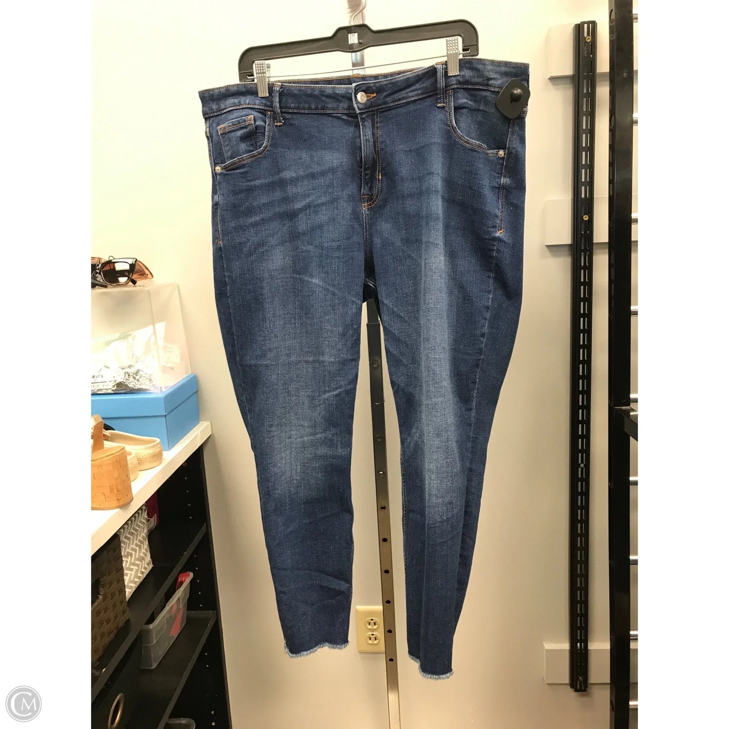 Jeans Straight By Old Navy In Blue Denim, Size: 18