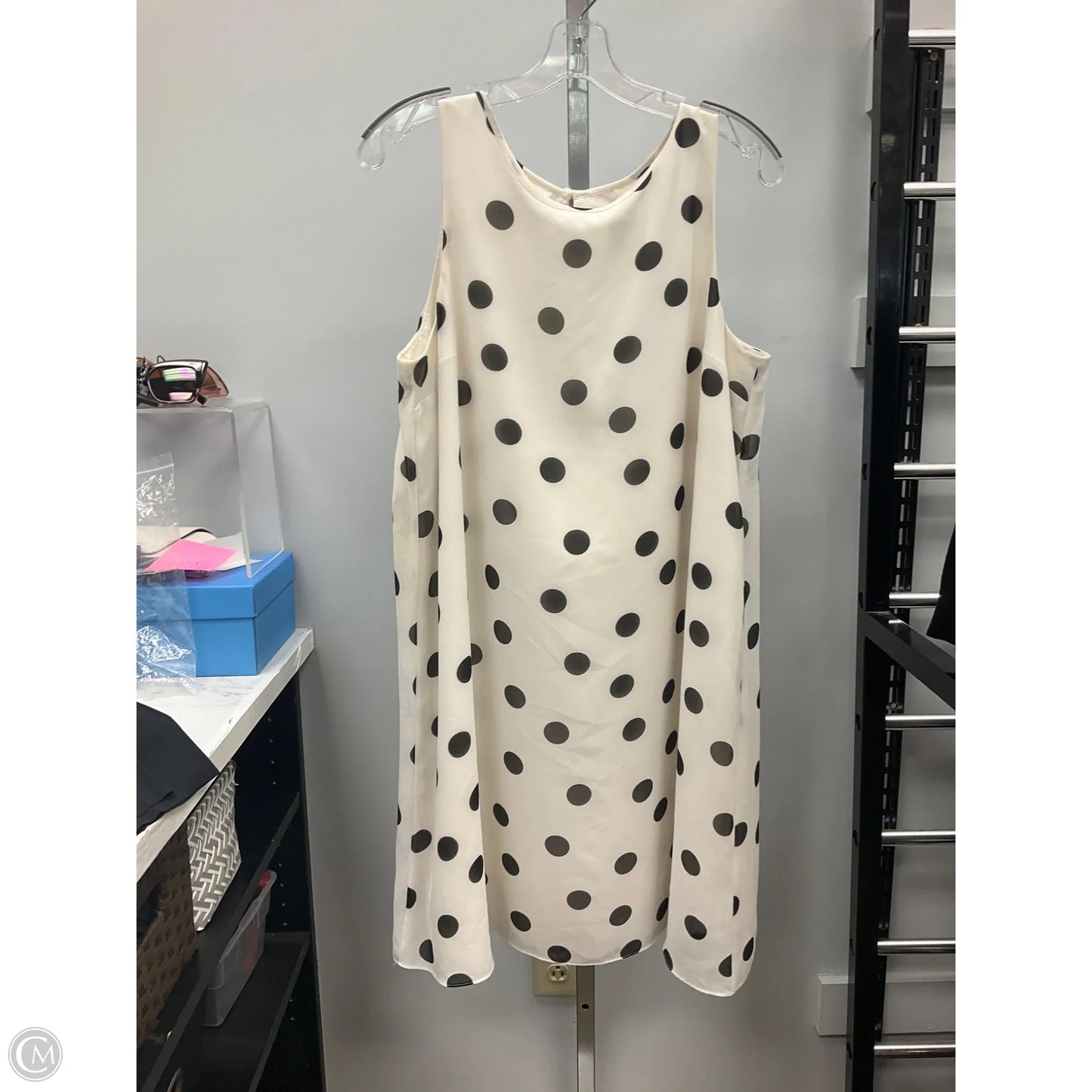 Dress Casual Short By Ann Taylor In Polkadot Pattern, Size: L