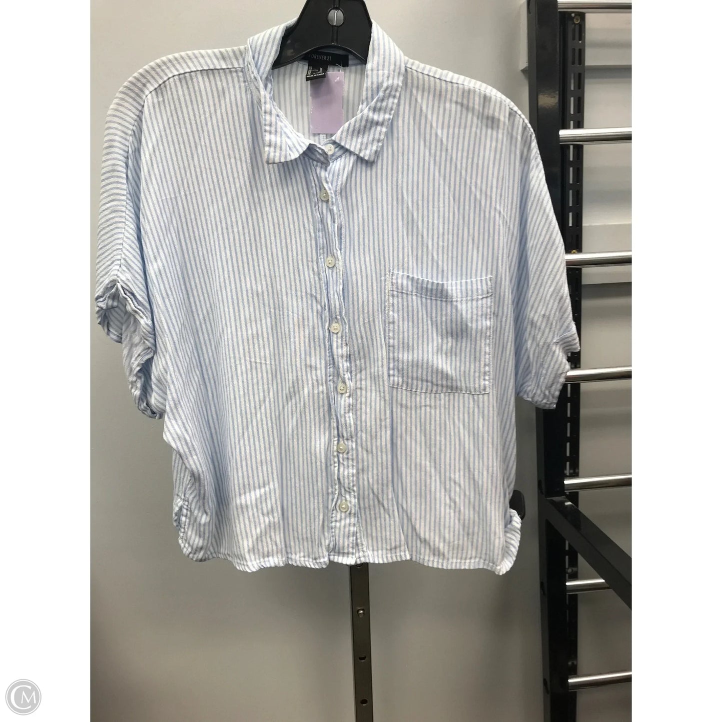 Top Short Sleeve By Forever 21 In Blue & White, Size: M