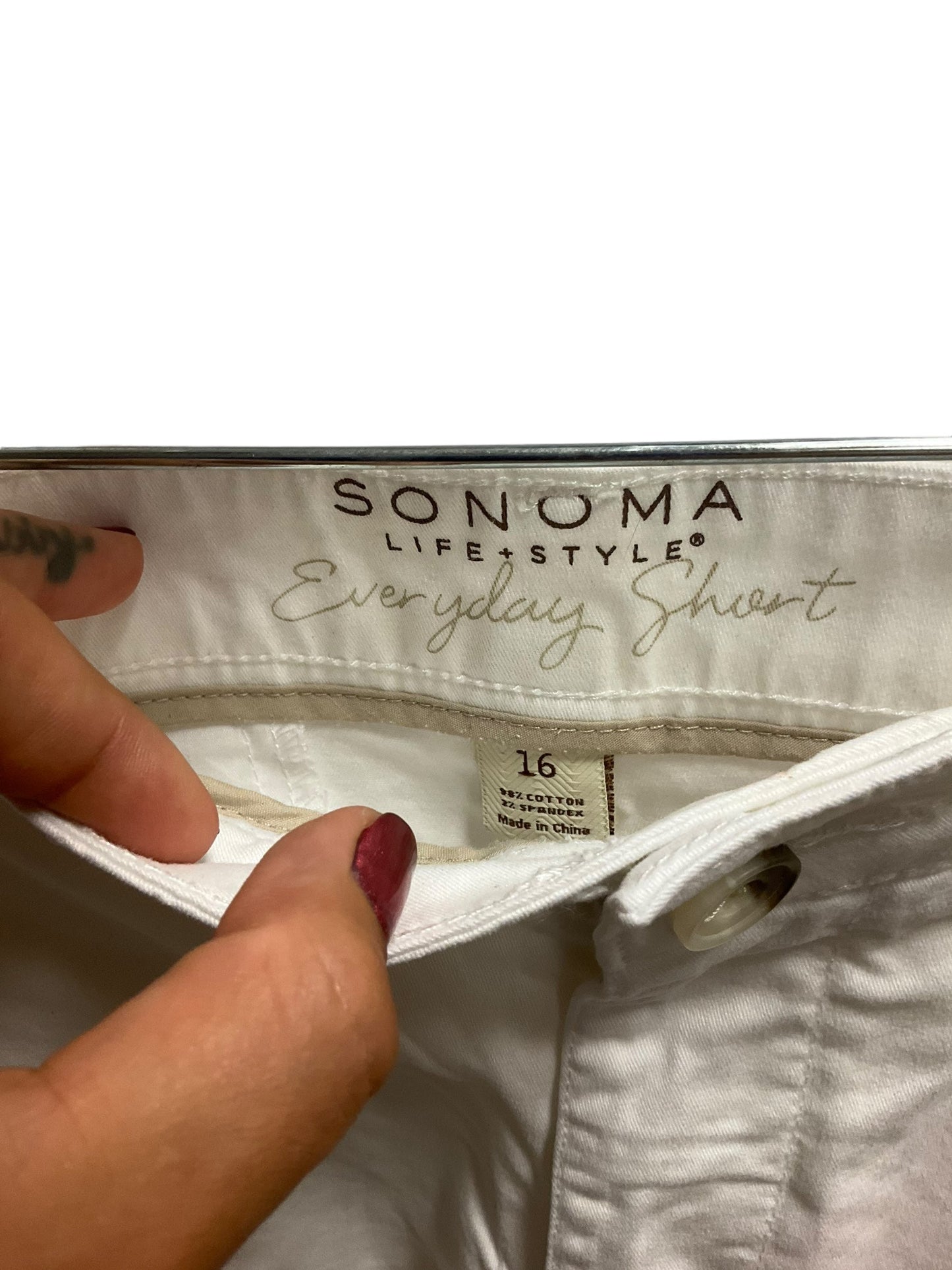 White Shorts Sonoma, Size 16