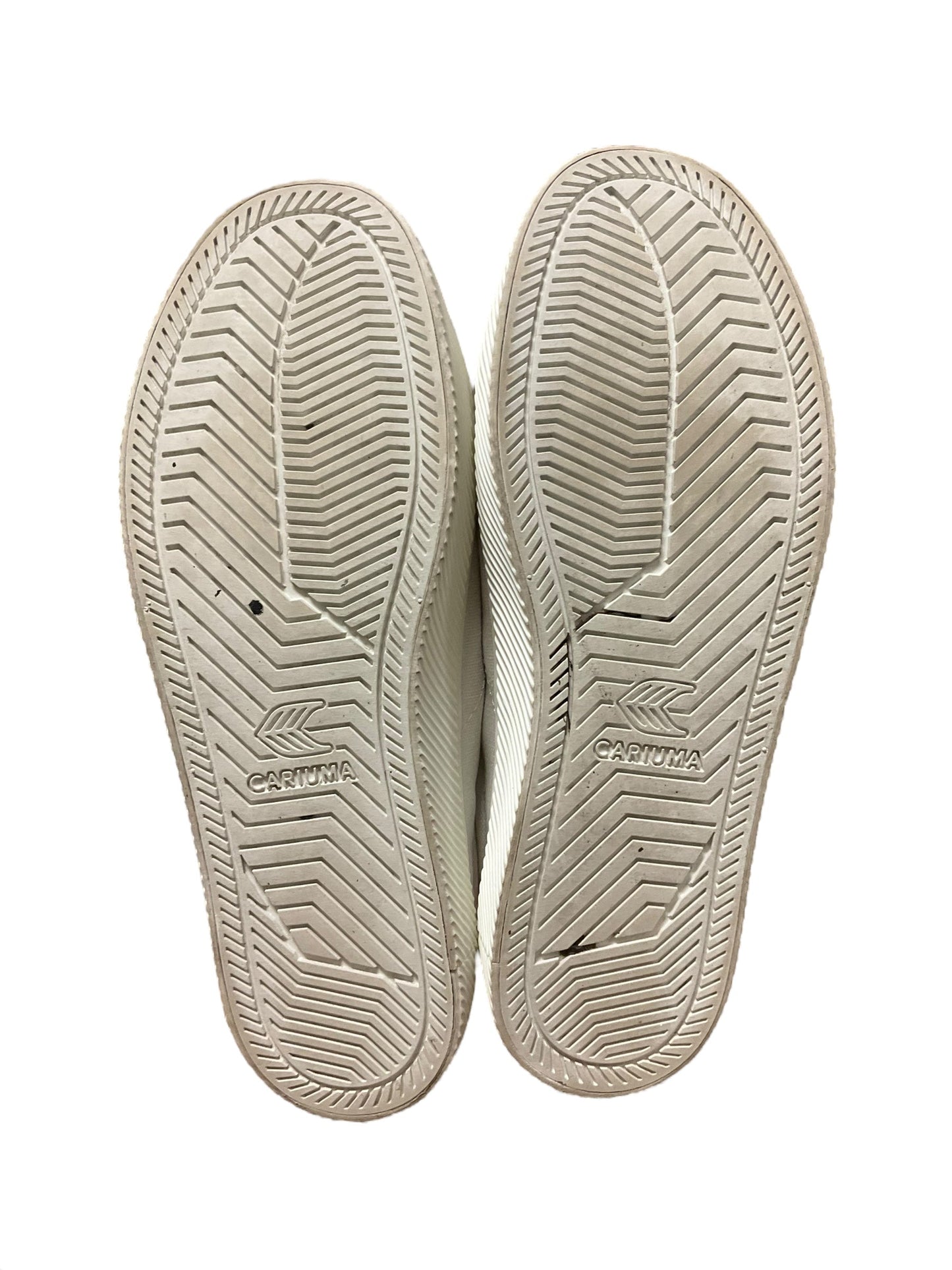 Shoes Sneakers By Cariuma In White, Size: 7