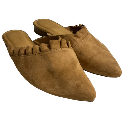 Shoes Flats By Universal Thread In Tan, Size: 9