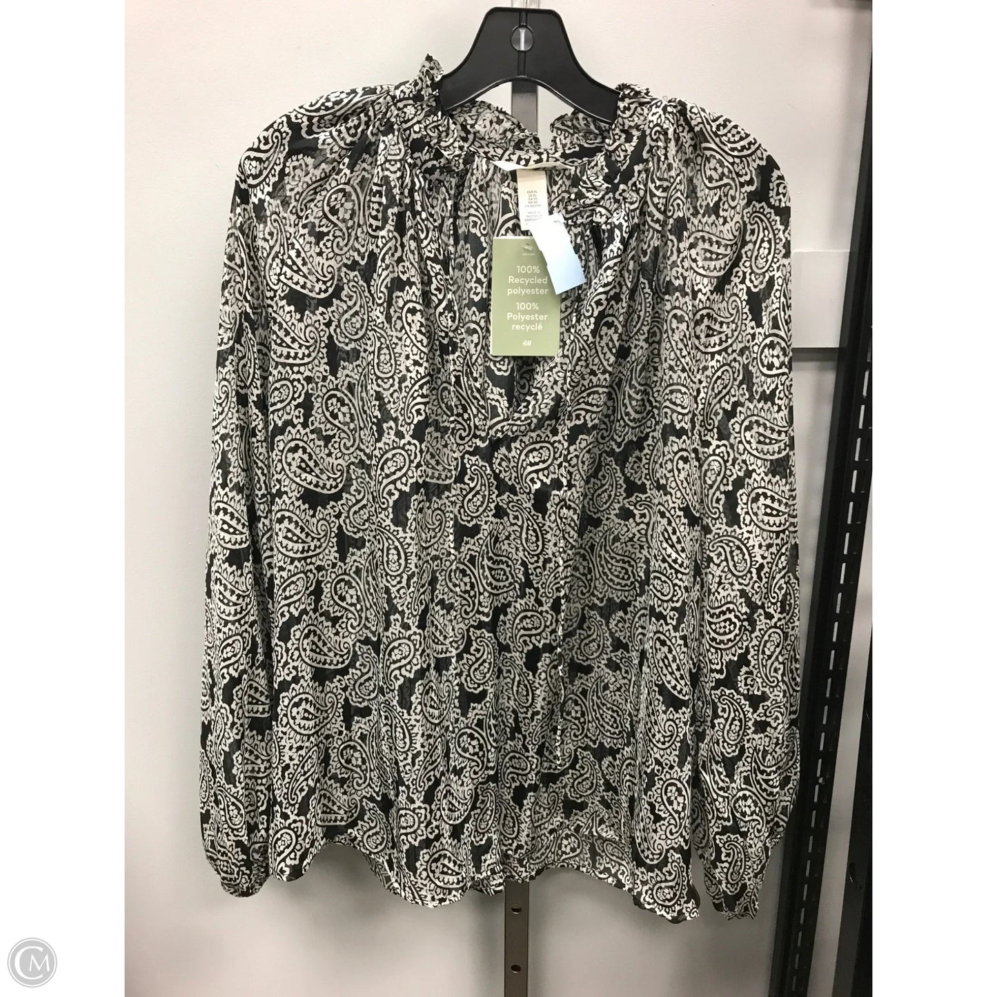 Top Long Sleeve By H&m In Black & White, Size: Xl