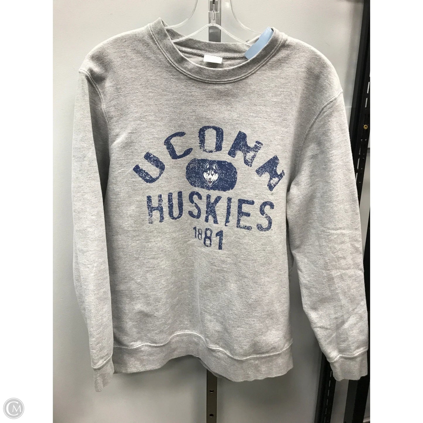 Sweatshirt Crewneck By Clothes Mentor In Grey, Size: M