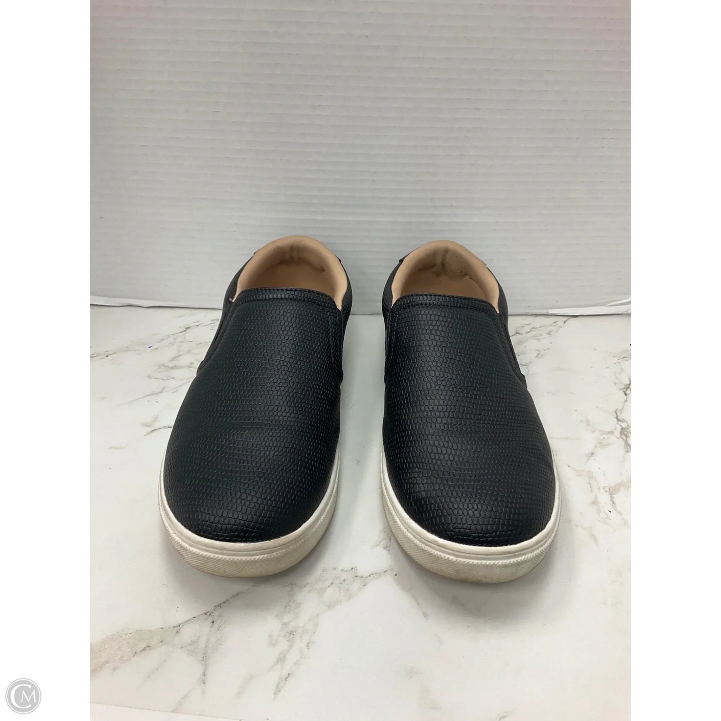 Shoes Sneakers By Cmc In Black, Size: 9