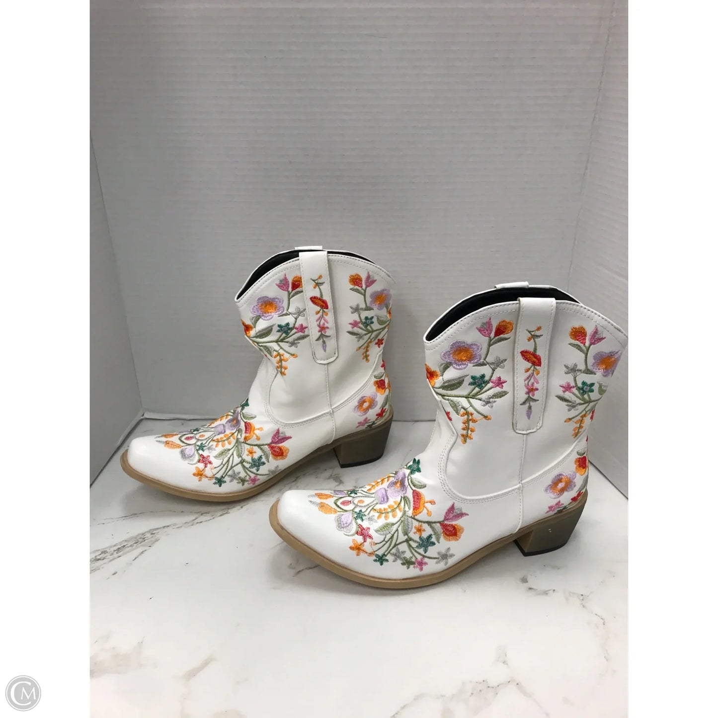 Boots Western By Clothes Mentor In White, Size: 9