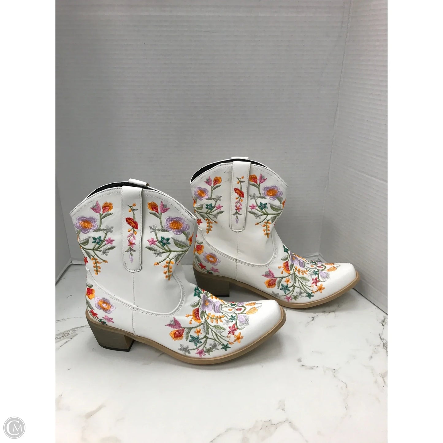 Boots Western By Clothes Mentor In White, Size: 9