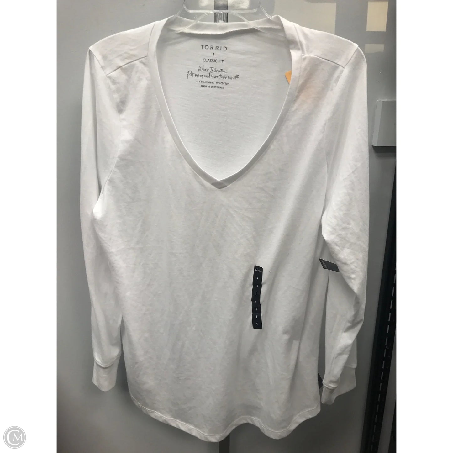 Top Long Sleeve Basic By Torrid In White, Size: 1x