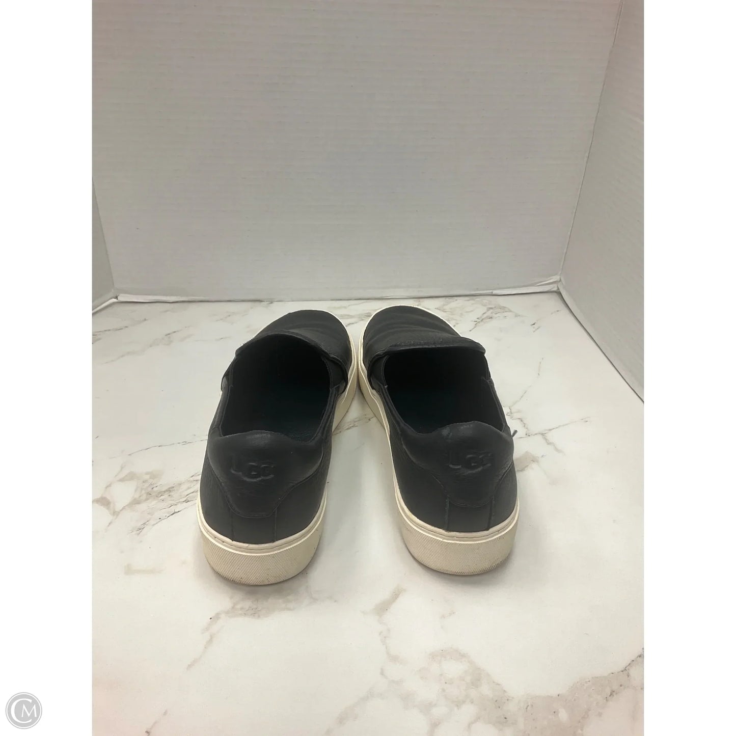 Shoes Designer By Ugg In Black, Size: 10