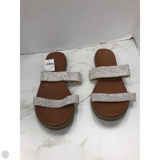 Sandals Flats By Lane Bryant In Silver, Size: 10