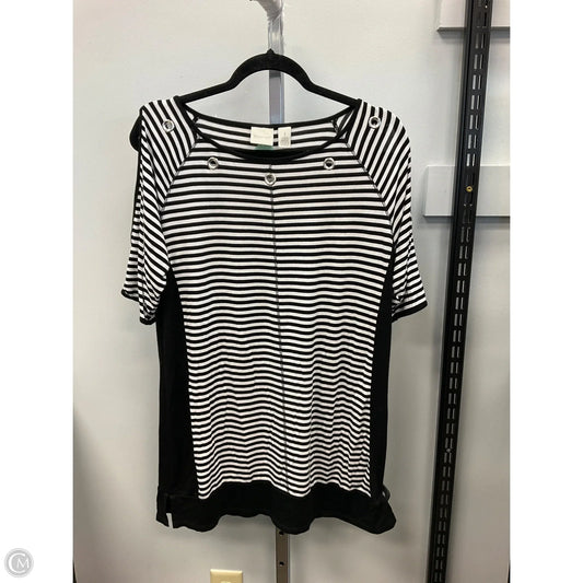 Top Short Sleeve By Zenergy By Chicos In Striped Pattern, Size: M