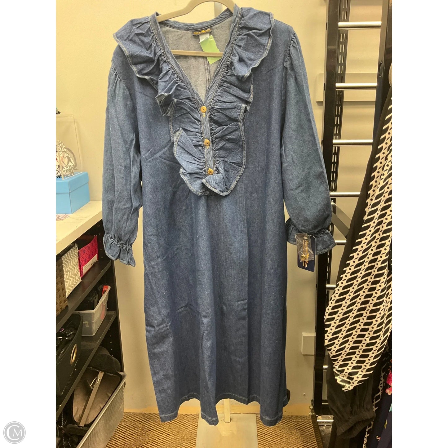 Dress Casual Short By Hunters Run In Blue Denim, Size: 3x