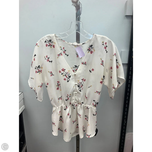 Top Short Sleeve By Sienna Sky In Cream, Size: Xs